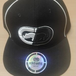 Ecko Unltd. Black Rhino Logo Snapback Hat – White Piping Detail – NWT 🔥